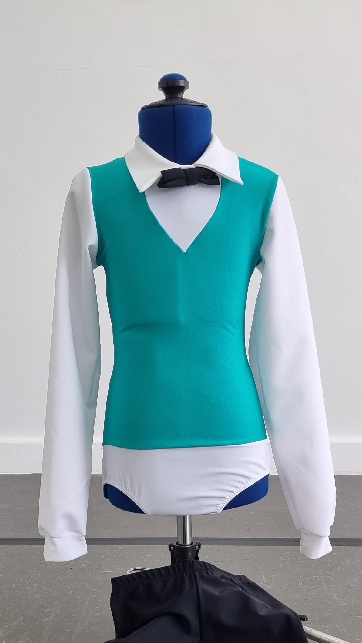 Waiters White Collared Letoard